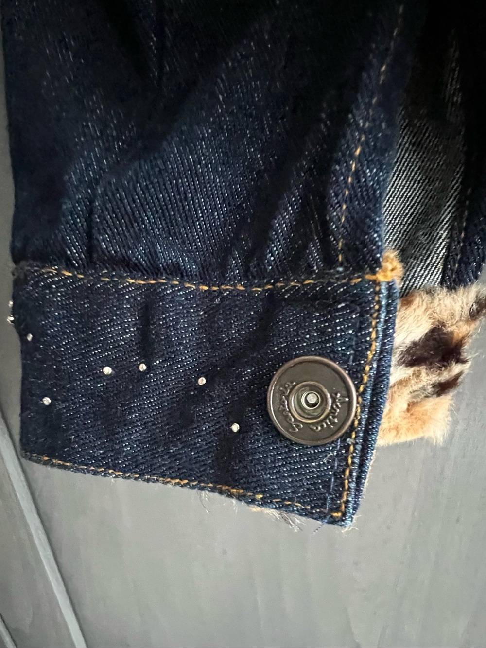 Antica Santoria Embroidered Denim Jacket with Fuschia and Leopard Trim - Picture 5 of 15